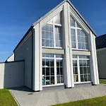 Baltas Krantas Atostogu Namai Дом отдыха Паланга